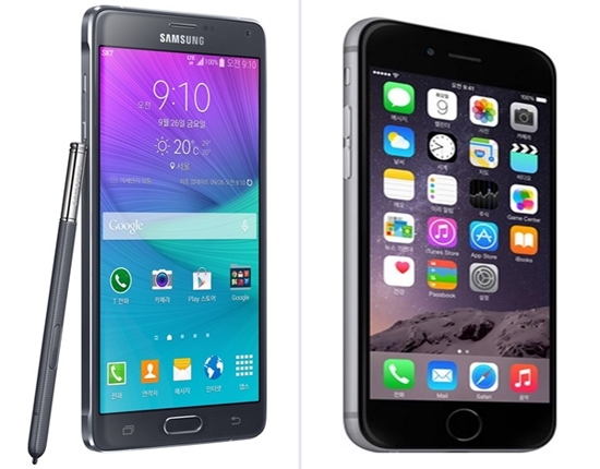갤럭시노트4(왼쪽)와 아이폰6 제품사진 <사진=각각 삼성전자·애플>