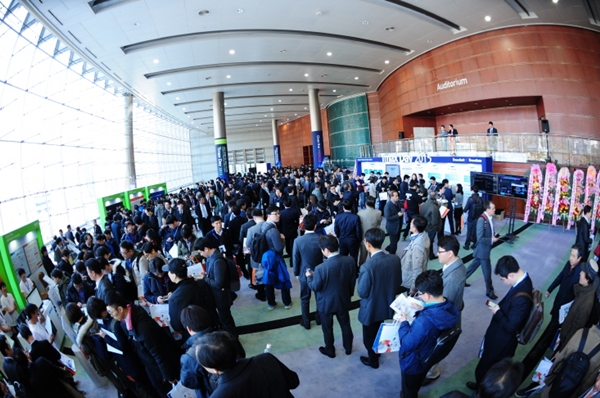 25일 서울 코엑스에서 개최된 ‘티맥스데이 2015’ 행사에는 2천여명의 국내외 기업 관계자들이 참석해 뜨거운 관심을 보였다. <사진=티맥스소프트 제공>