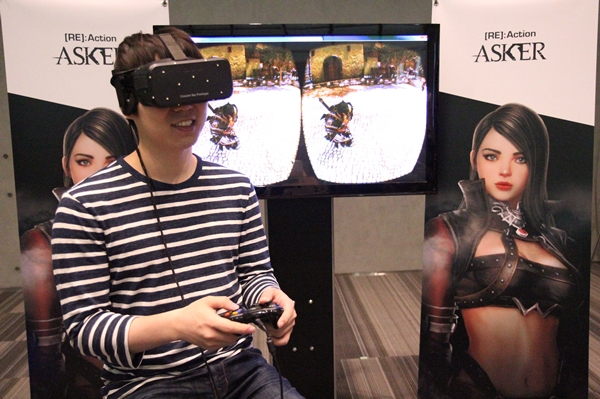 네오위즈게임즈(대표 이기원)는 자회사 네오위즈씨알에스(대표 오용환)에서 개발한 온라인 액션 RPG(역할수행게임) ‘애스커(ASKER)’가 국내 온라인게임 최초로 가상현실(Virtual Reality, VR) 기기 ‘오큘러스 리프트’를 지원한다고 15일 밝혔다. <사진=네오위즈게임즈>