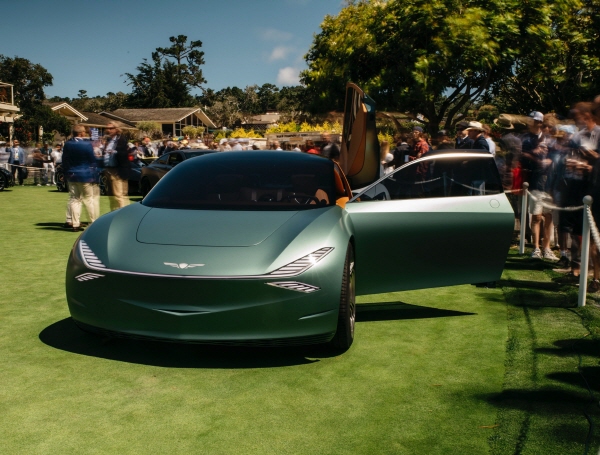 현대자동차는 제네시스 ‘민트 콘셉트카’가 지난 14일부터 18일까지(현지시각) 5일간 미국 캘리포니아 몬터레이(Monterey)에서 열린 지상 최대의 럭셔리카 축제 ‘몬터레이 카 위크 2019(Monterey Car Week 2019)’에 전시됐다고 19일 밝혔다.<사진=현대자동차>