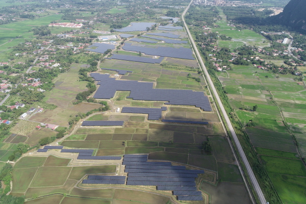 말레이시아 태양광발전소 전경 <사진=한화에너지>