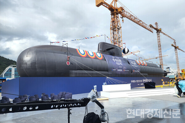 지난 22일 한화오션 거제사업장에서 3600톤급 차세대 잠수함 장영실함(장보고-Ⅲ 배치(Batch)-Ⅱ 1번함)이 진수식을 가졌다. ⓒ현대경제신문DB